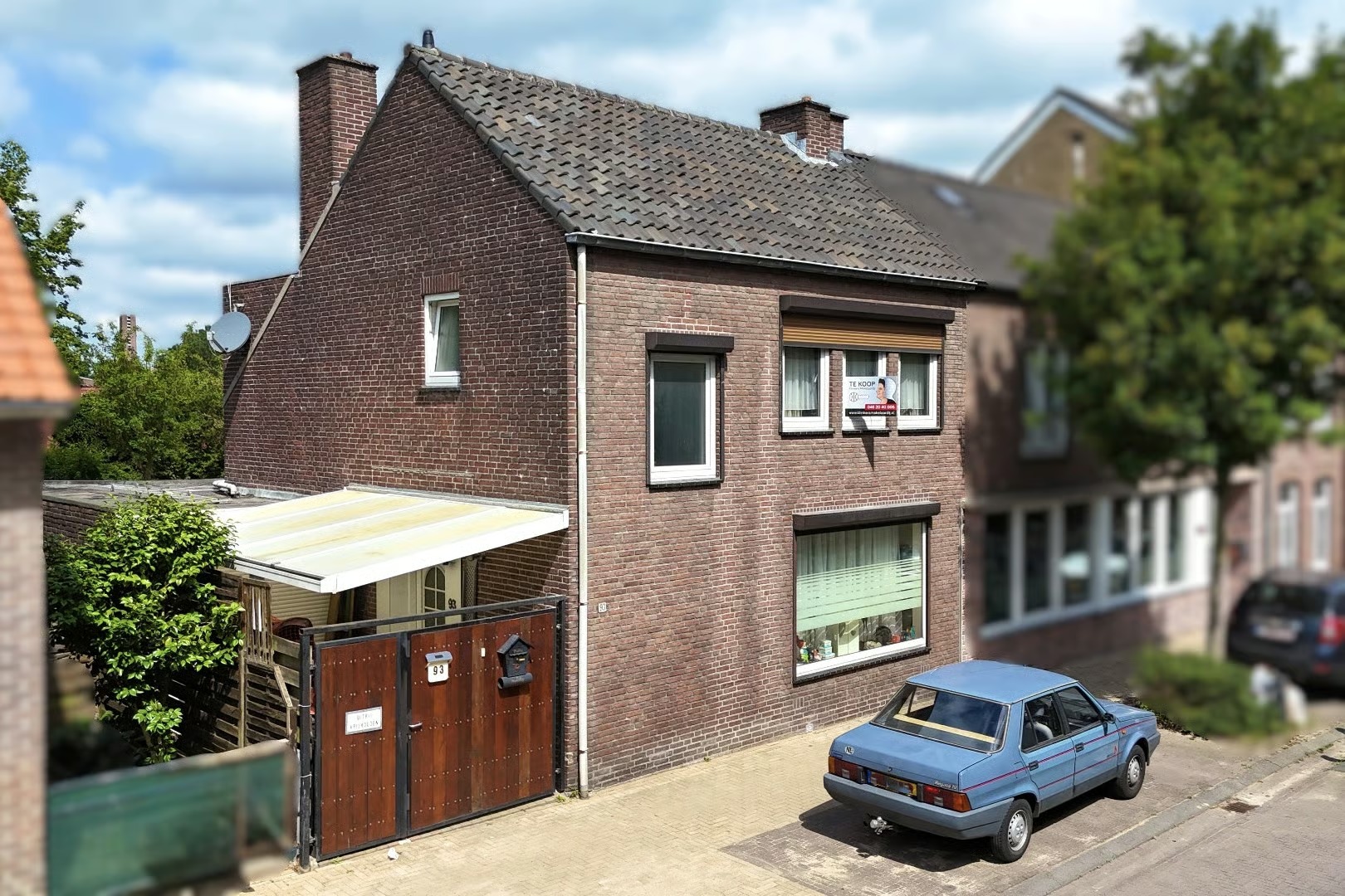 Halfvrijstaande woning Amstenraderweg 93 in Hoensbroek