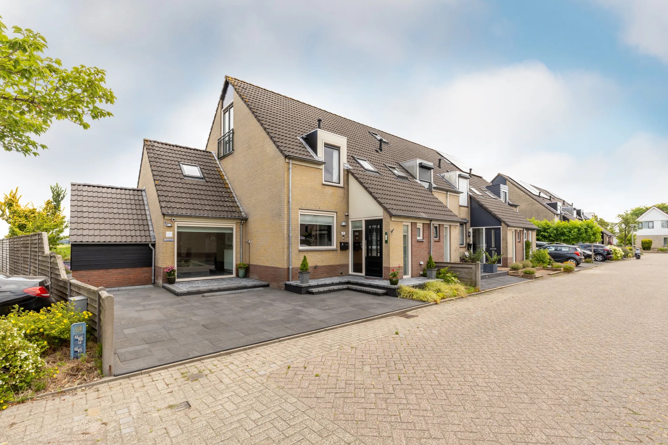 Hoekwoning Harmonie 33 Klaaswaal