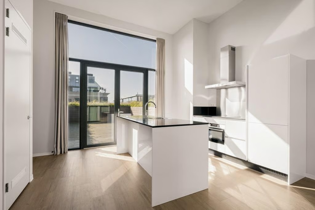 Portiekwoning Willem Parelstraat 104 in Amsterdam