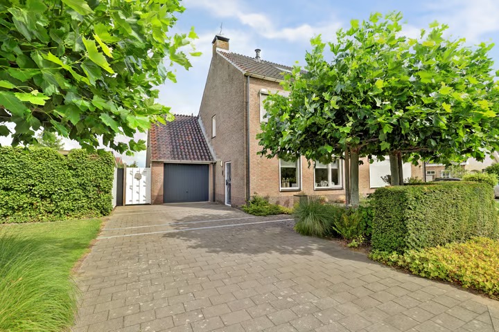 2-onder-1-kapwoning Akkerlaan 14 in Arnemuiden