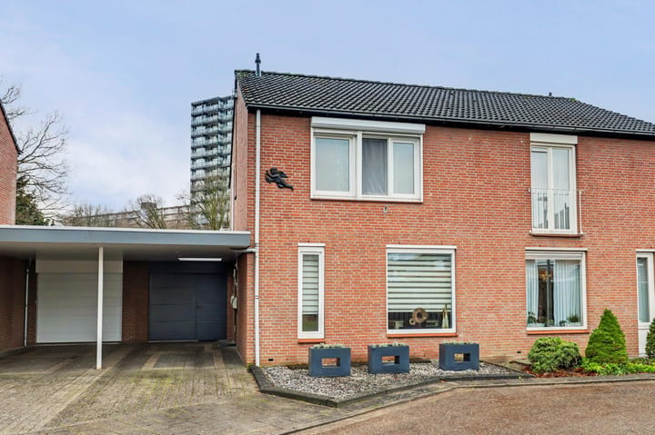 Geschakelde 2-onder-1-kapwoning Gaffelhof 69 in Heerlen