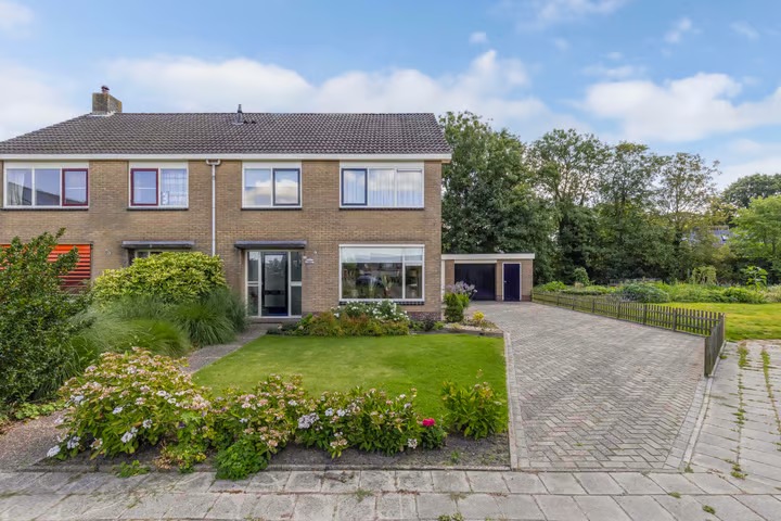 2-onder-1-kapwoning Swannedrift 38 in Mantgum