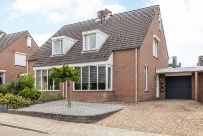 2-onder-1-kapwoning Iepenstraat 65 in Brunssum