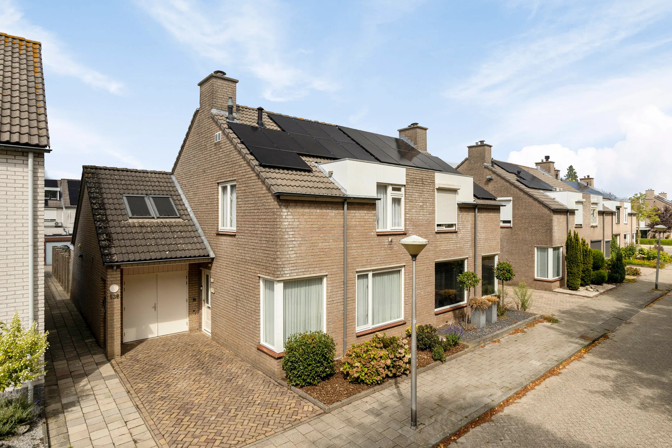 2-onder-1-kapwoning Hondsruglaan 138 in Eindhoven