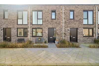 Tussenwoning Elizabeth Anscombestraat 56 in Almere