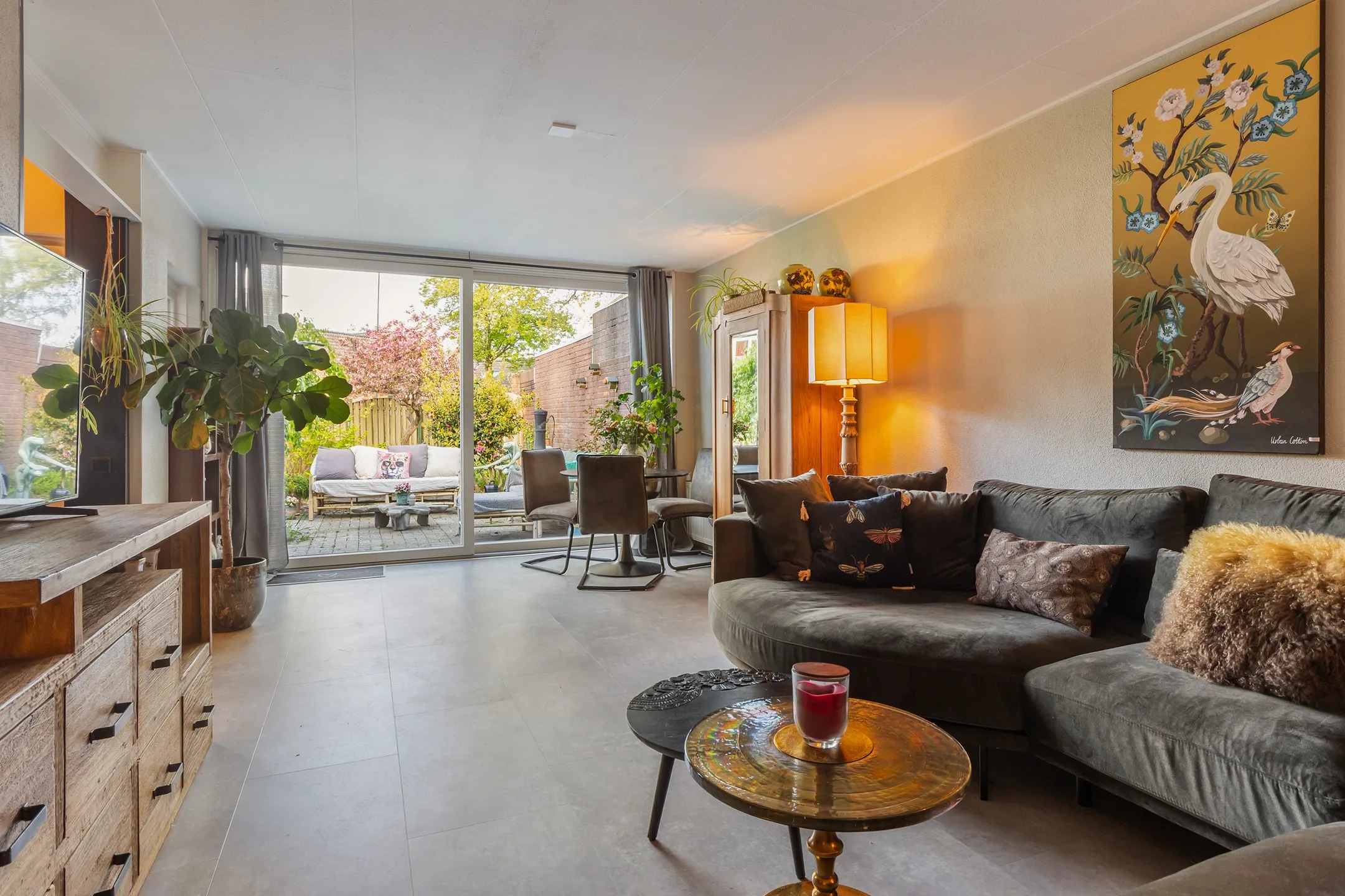 Geschakelde woning (kwadrant woning) Holtrichtersveld 305 in Apeldoorn