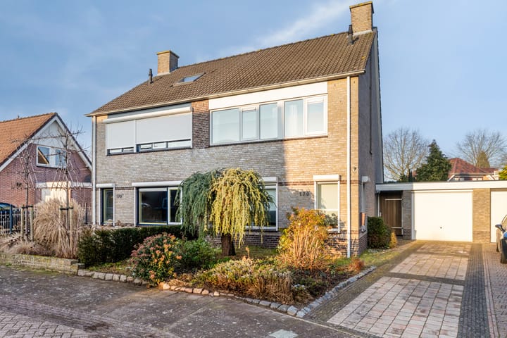 2-onder-1-kapwoning Rodingsveen 170 in 's-Heerenberg