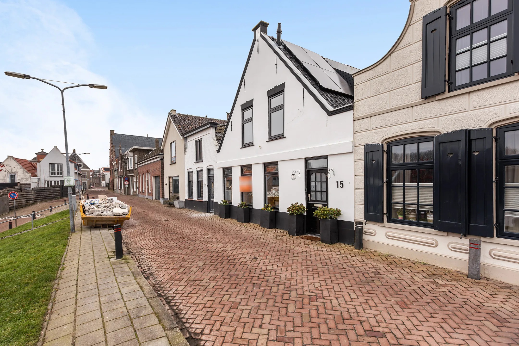 Tussenwoning Molendijk 15 in Ooltgensplaat
