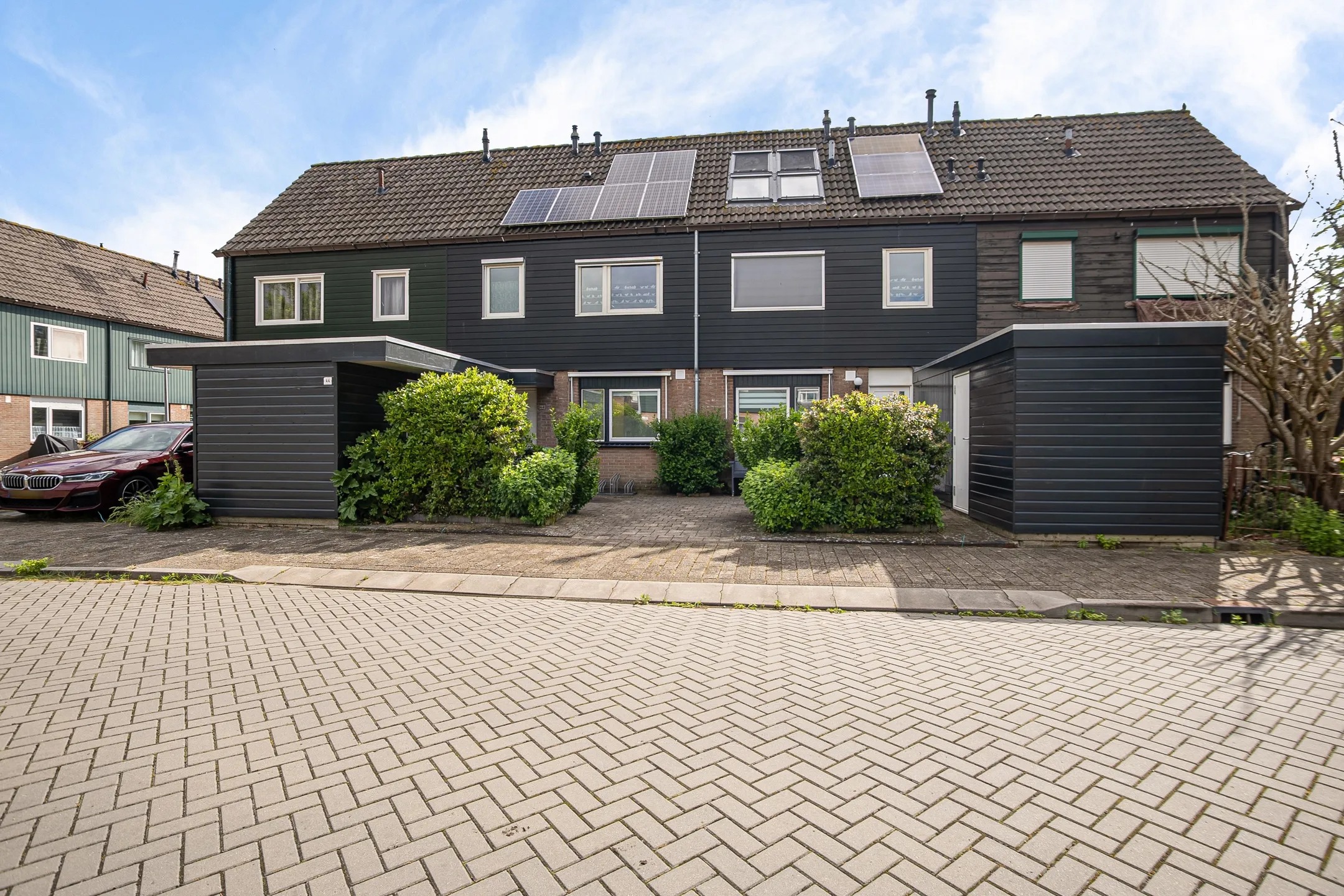 Tussenwoning Zwanebloem 44 in Zwaag
