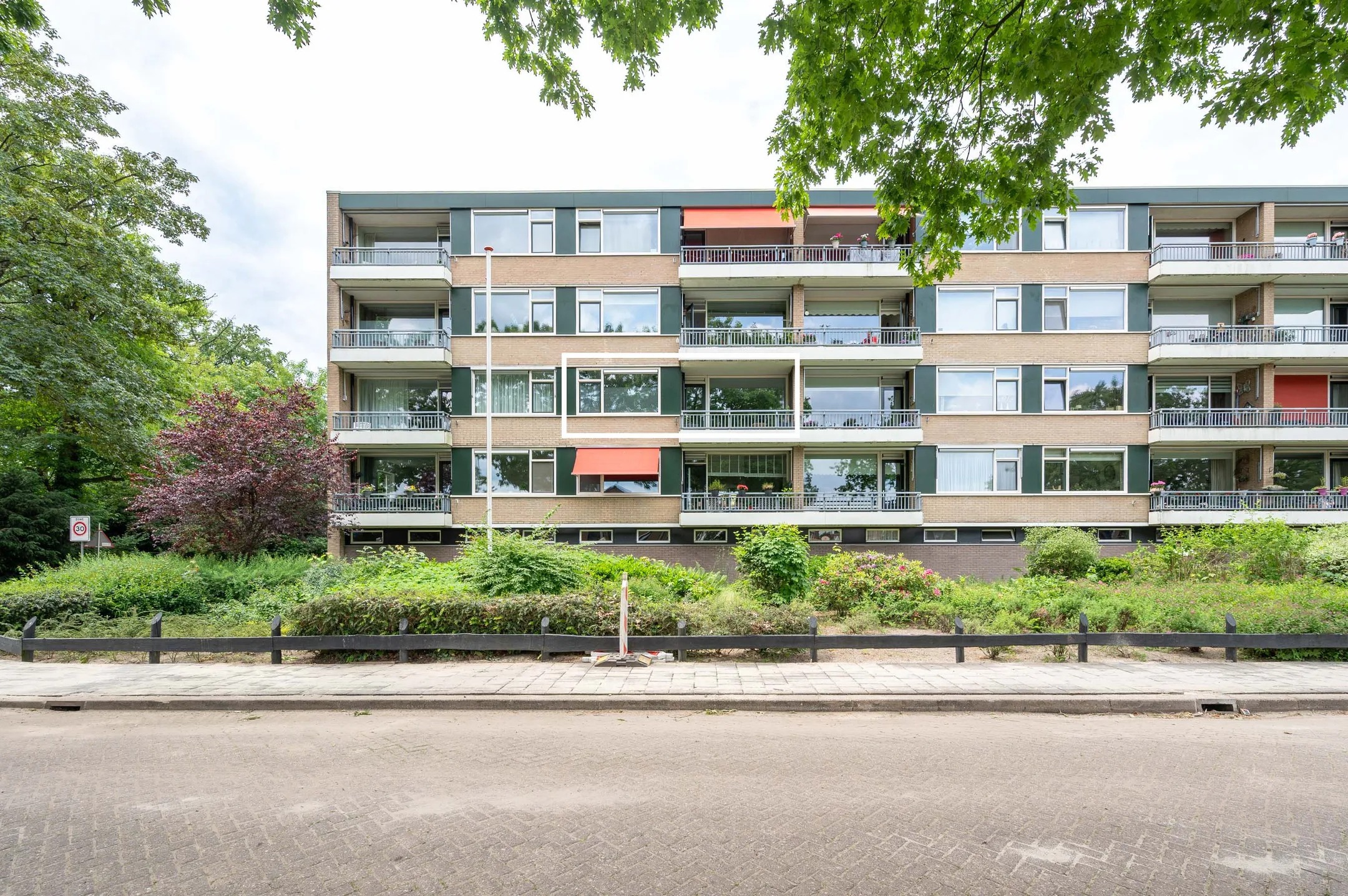 Galerijflat Kwikstraat 8 in Apeldoorn