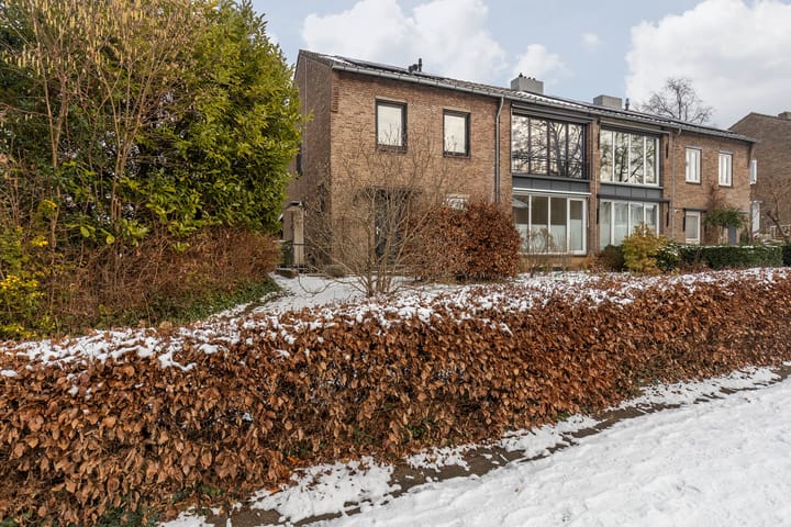 Benedenwoning Bernhardlaan 12 in Sittard