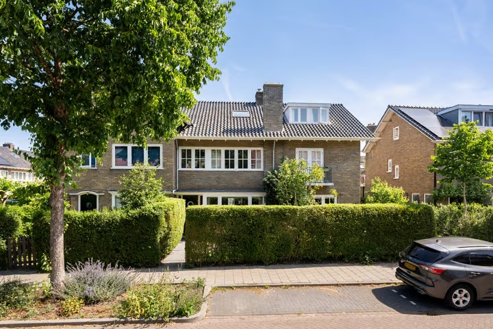 Tussenwoning Roemer Visscherlaan 40 in Zeist
