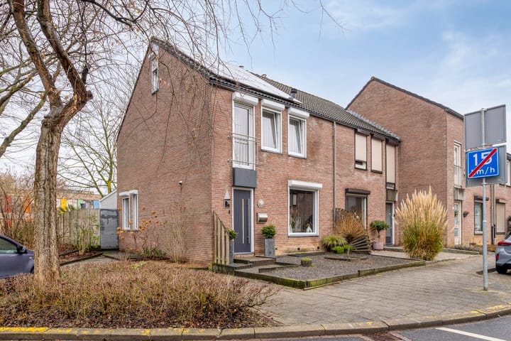 Hoekwoning Borghaag 49 in Maastricht