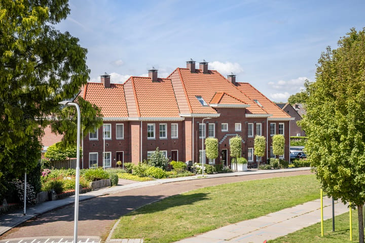 Eengezinswoning, tussenwoning Dr. Kuyperstraat 3 a in Ridderkerk