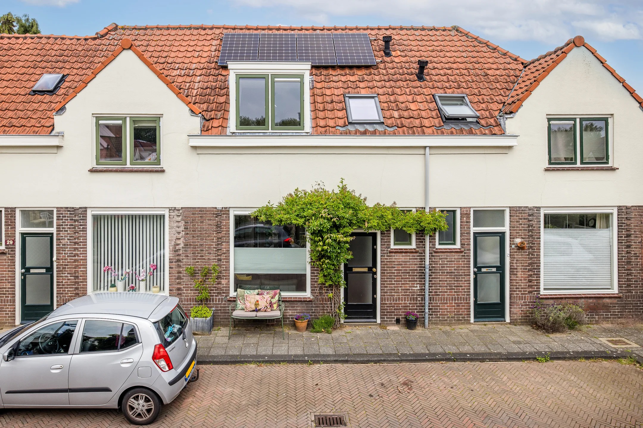 Tussenwoning (hofjeswoning) Abeelstraat 27 Utrecht