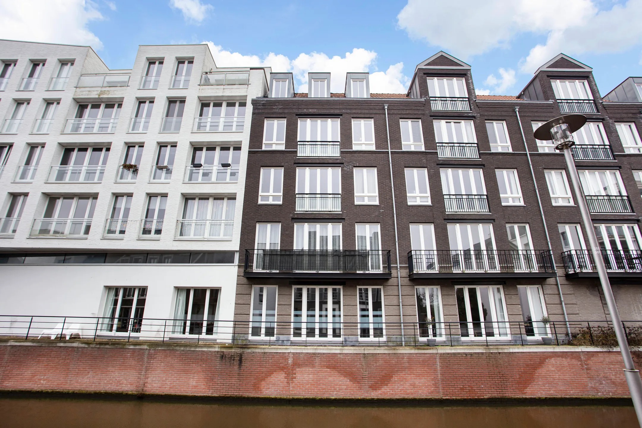 Portiekflat Dr. R. van Lutterveltstraat 44 in Maarssen