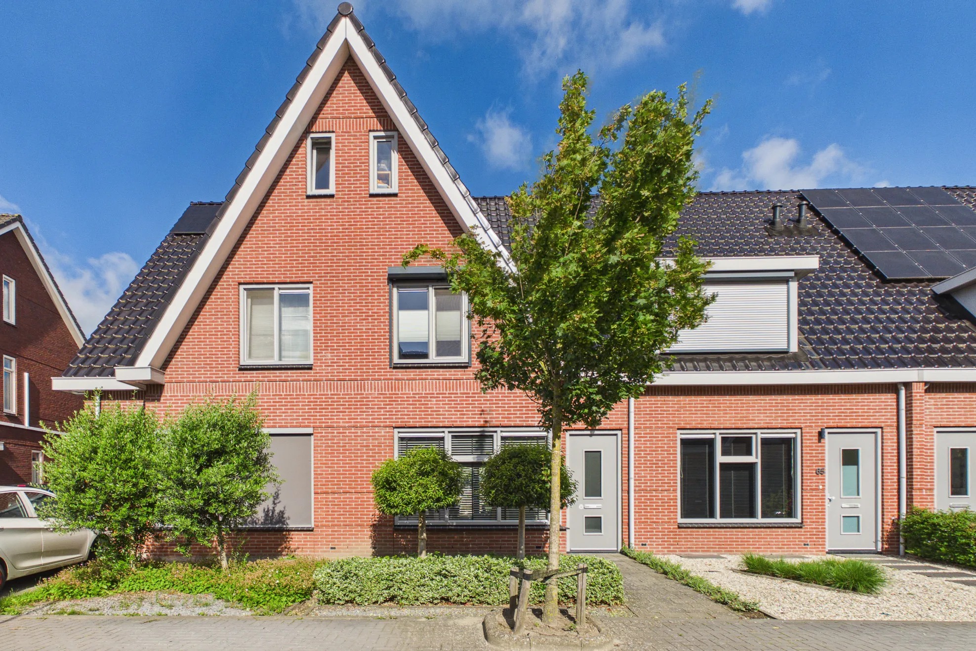 Tussenwoning Carmen 63 in Sint Jansteen