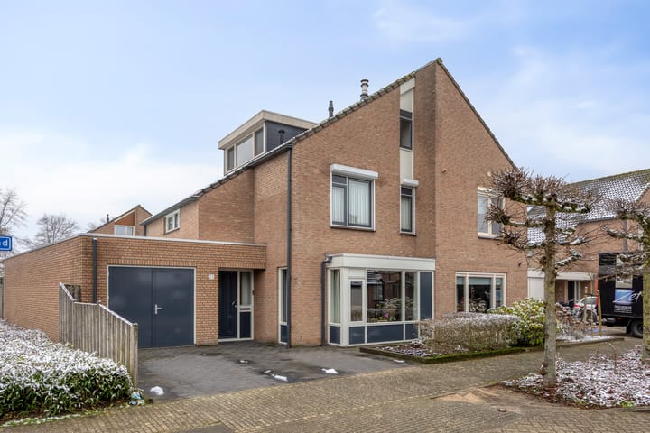 2-onder-1-kapwoning Schapeweide 23 Veghel