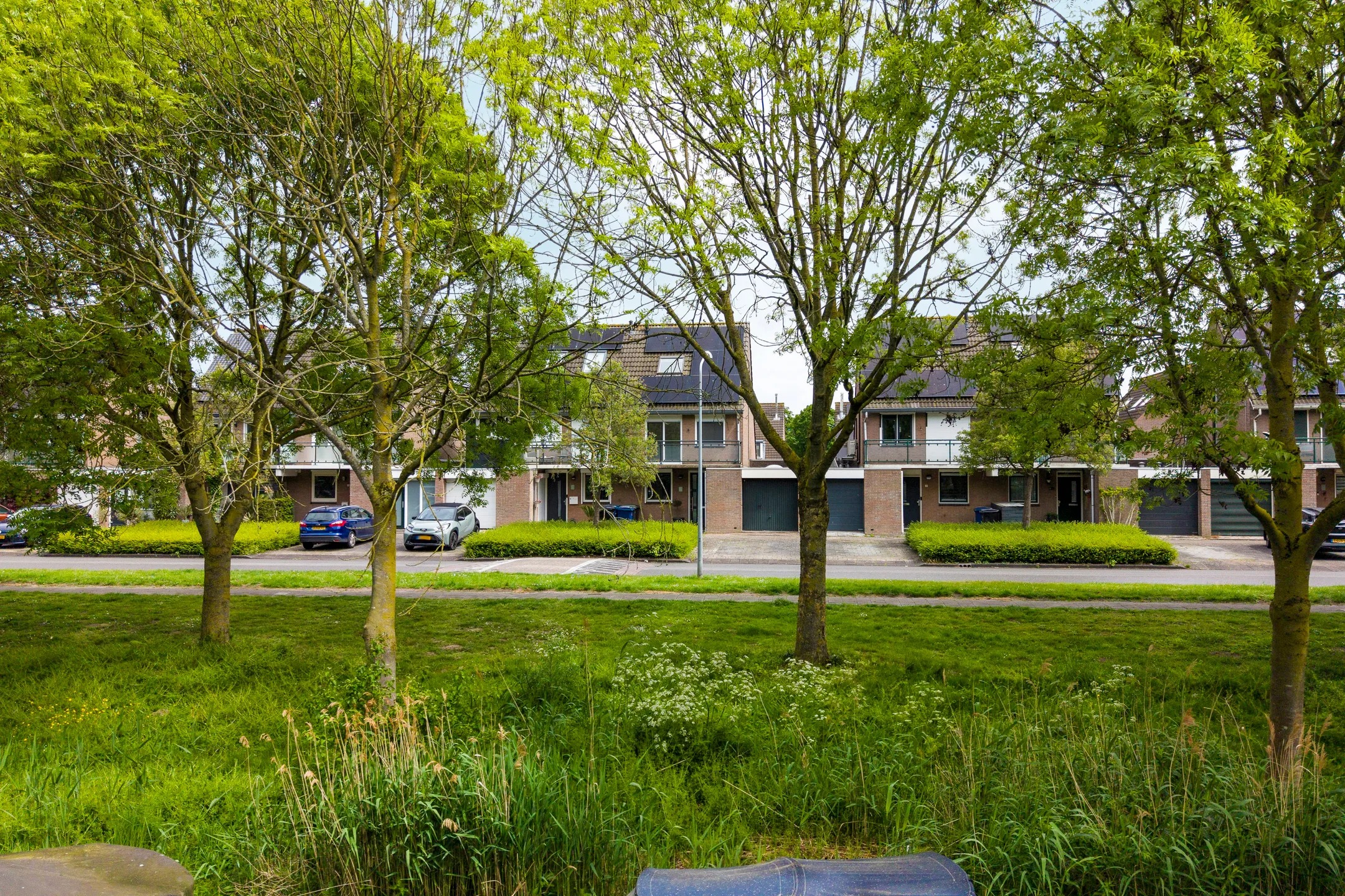 Geschakelde 2-onder-1-kapwoning Baarsweg 17 in Almere
