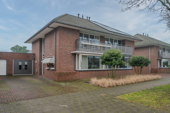 2-onder-1-kapwoning Meuleveldlaan 8 in Venlo