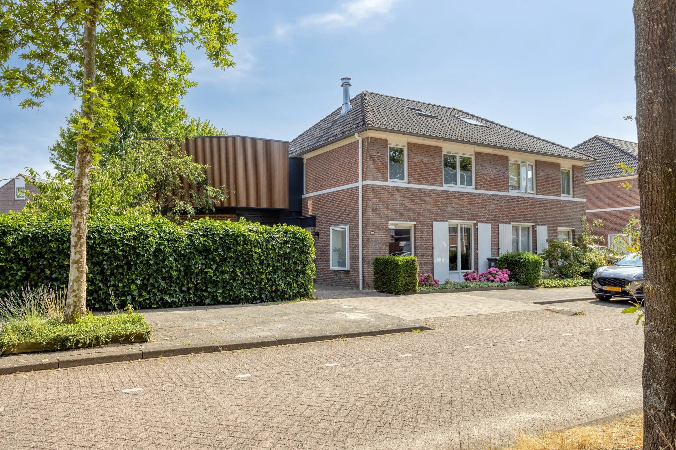 2-onder-1-kapwoning Dubbeldamstraat 12 in Tilburg