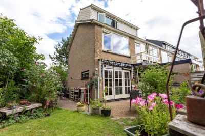 Eengezinswoning, hoekwoning Willem de Zwijgerlaan 46 in Castricum