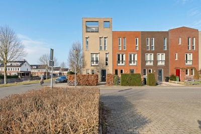 Hoekwoning Beatlesstraat 1 in Lent