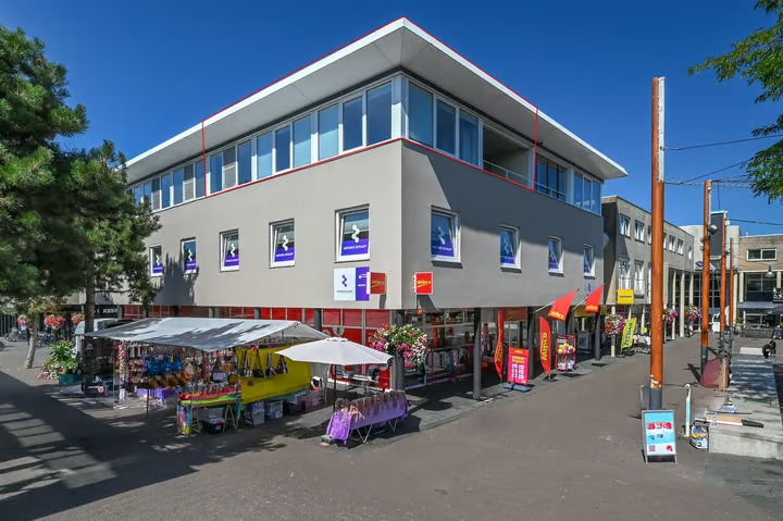 Bovenwoning Kerkplein 14 in Zeewolde