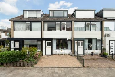 Eengezinswoning, tussenwoning Da Costastraat 117 in Lekkerkerk
