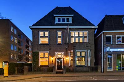 Herenhuis, vrijstaande woning De Klomp 81 in Enschede