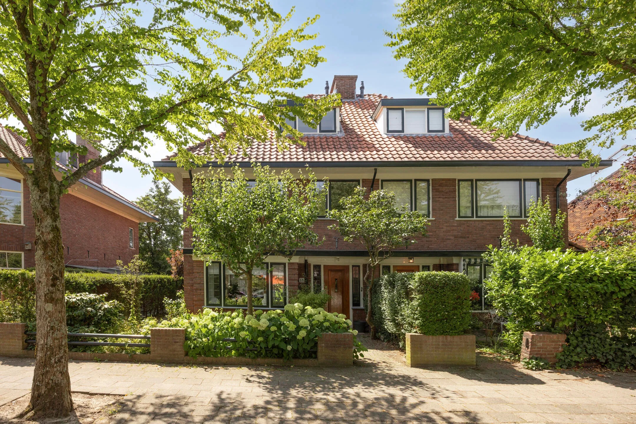2-onder-1-kapwoning Emmalaan 18 Oegstgeest