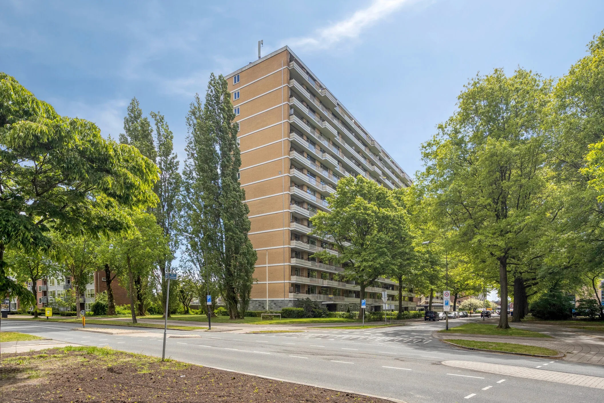 Portiekflat Henri Dunantlaan 87 in Apeldoorn