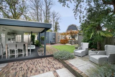 Vrijstaande woning Ring 180 in Pernis Rotterdam