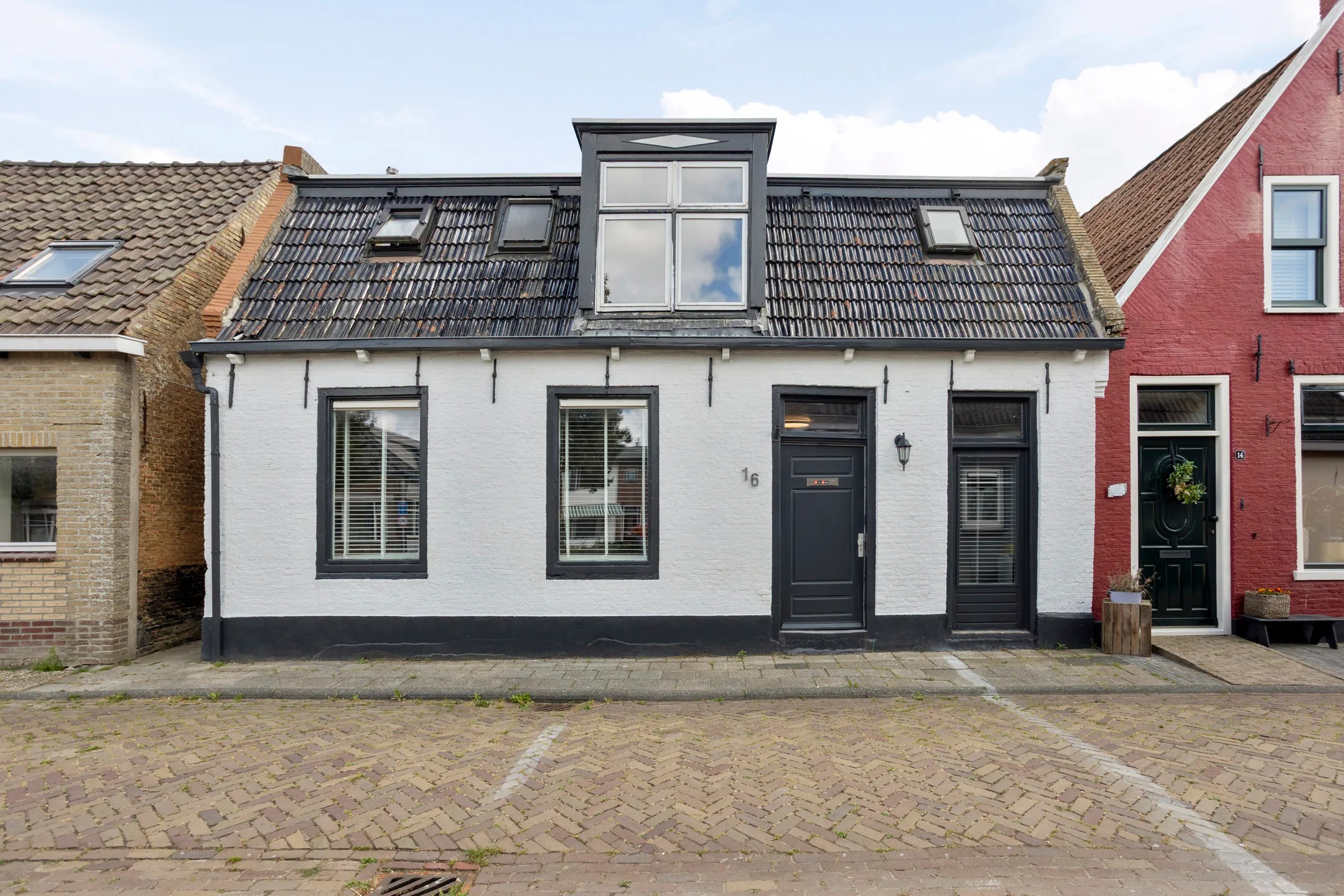 Hoekwoning Tsjillen 16 in Minnertsga