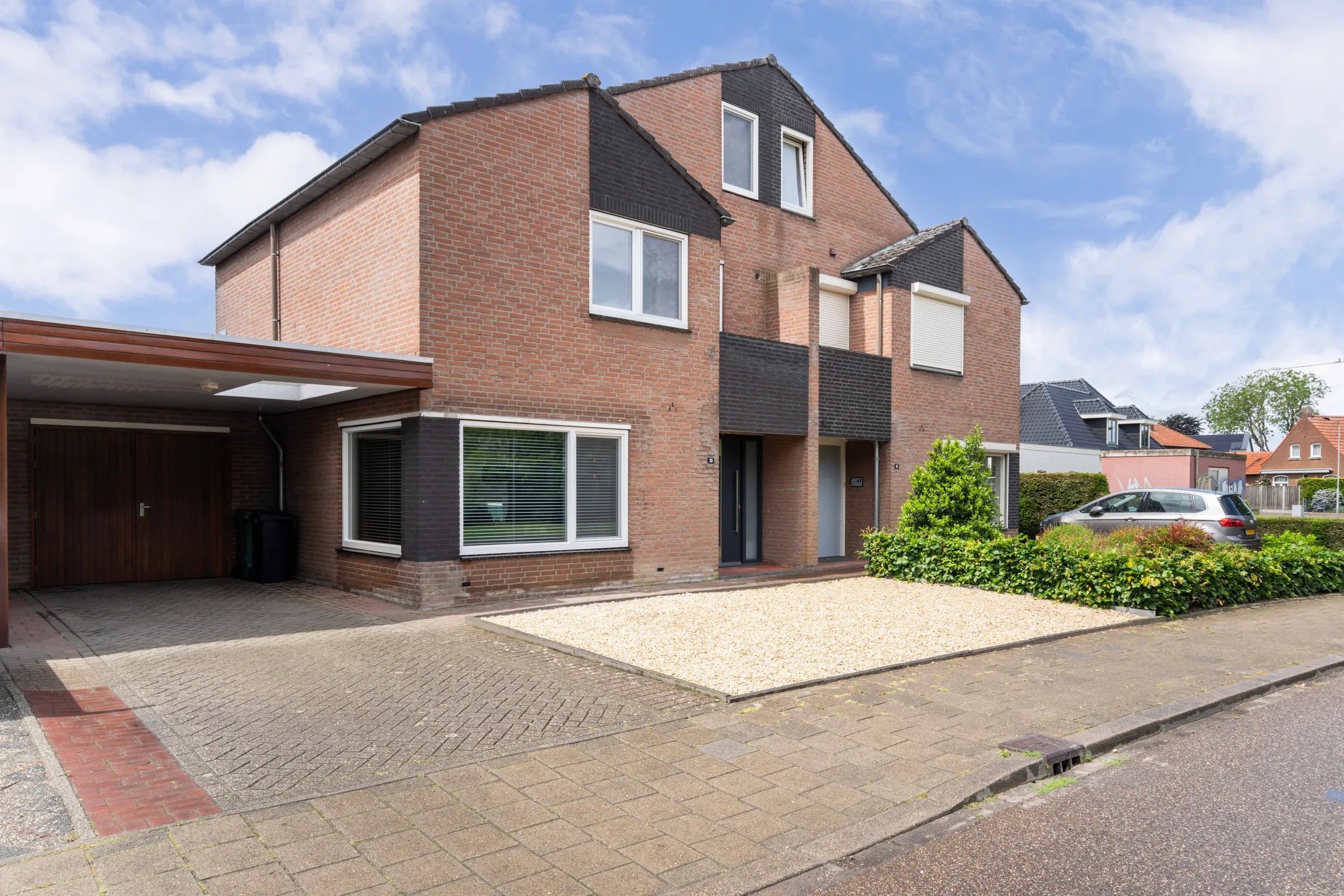 2-onder-1-kapwoning Loverstraat 39 in Nederweert