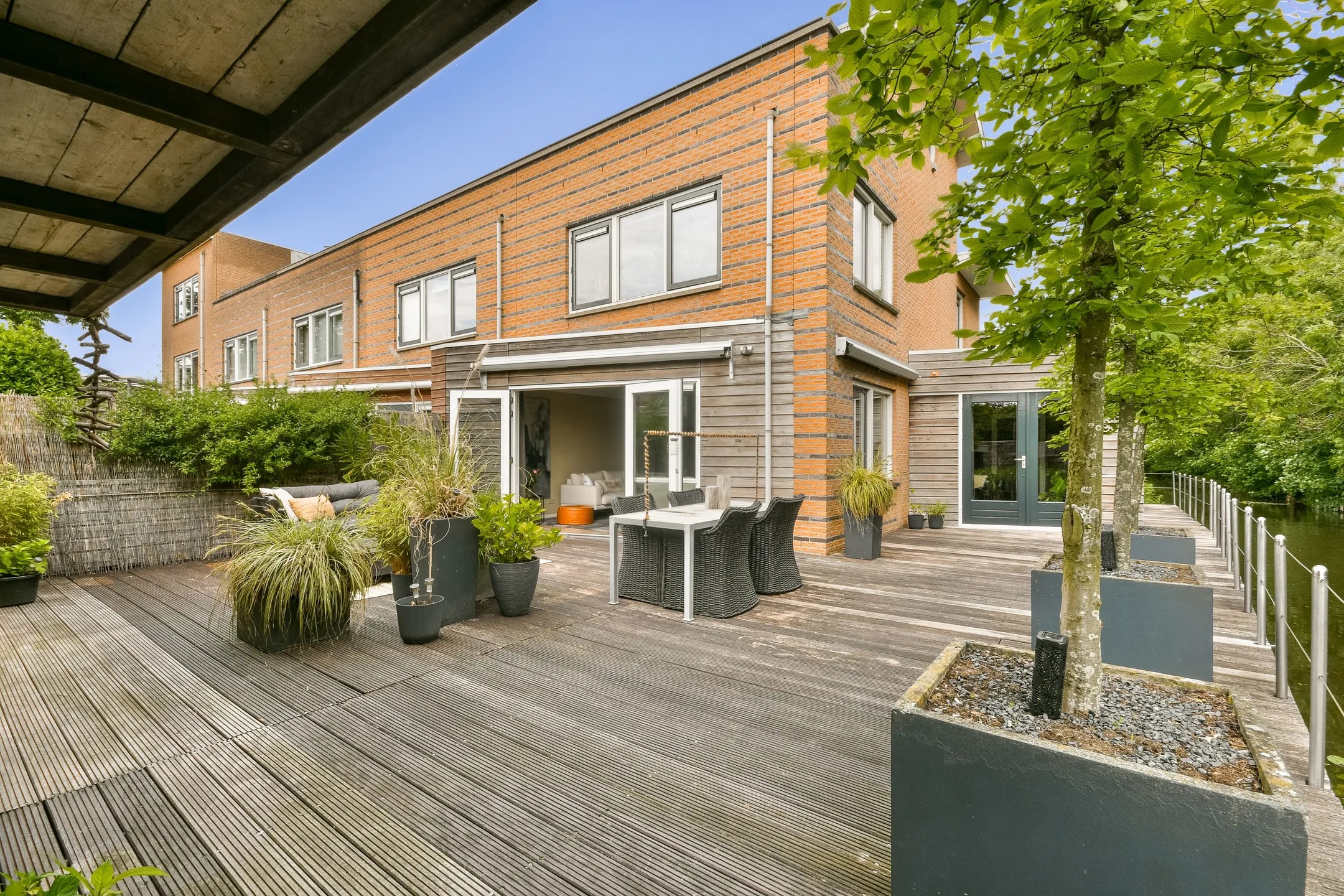 Hoekwoning Fineerzaag 1 in Zaandam