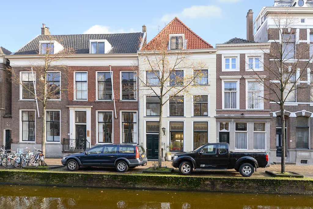 Beneden + bovenwoning Oude Delft 16 in Delft