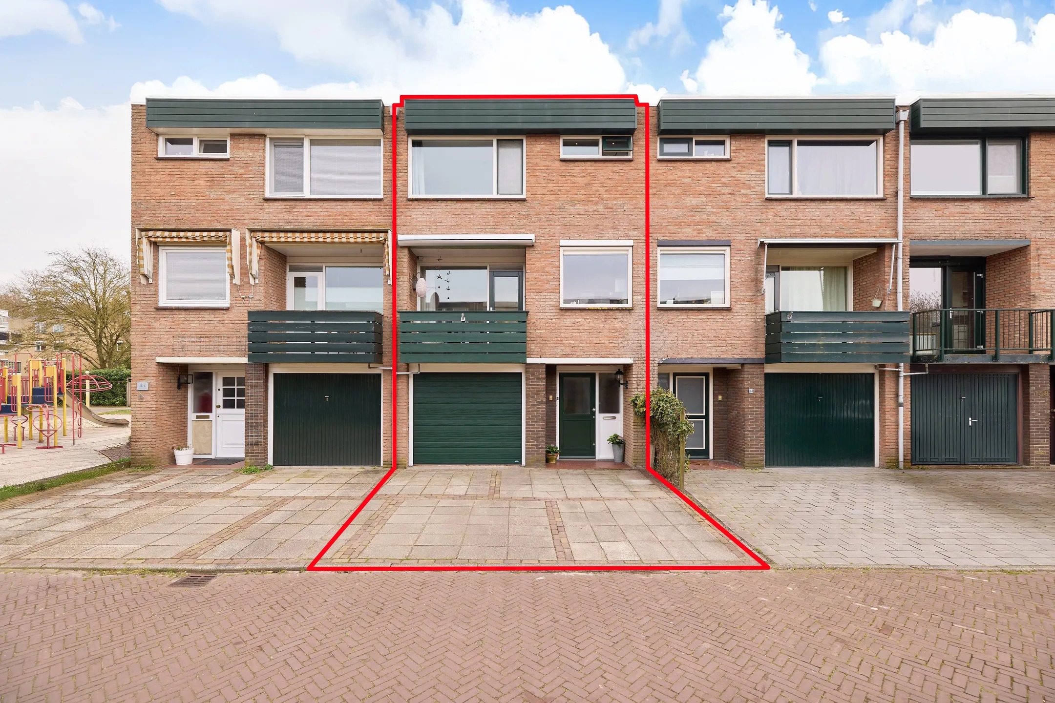 Tussenwoning (drive-in woning) Willibrorduslaan 162 Hilversum