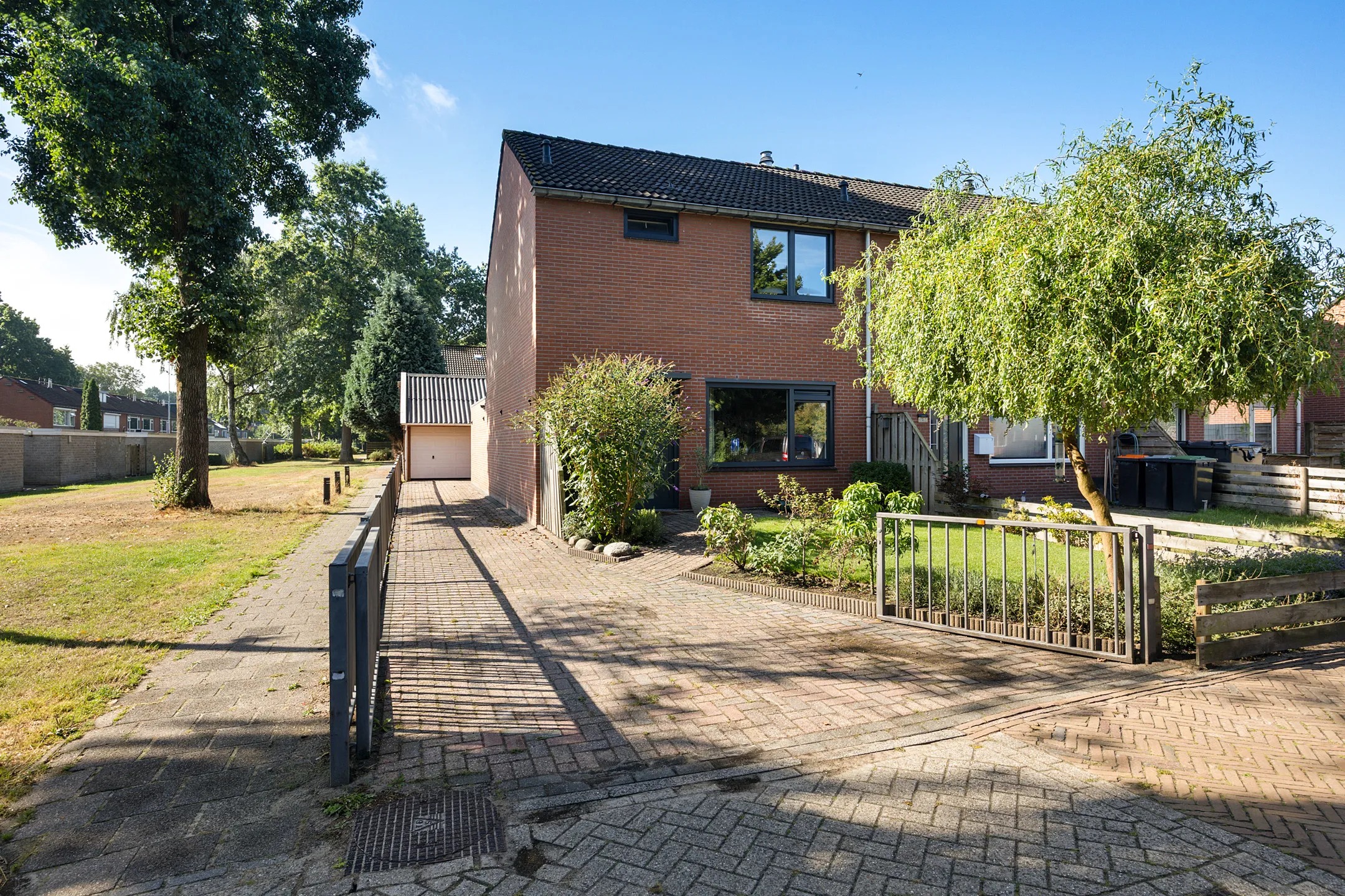 Hoekwoning De Loegen 9 in Zwartemeer