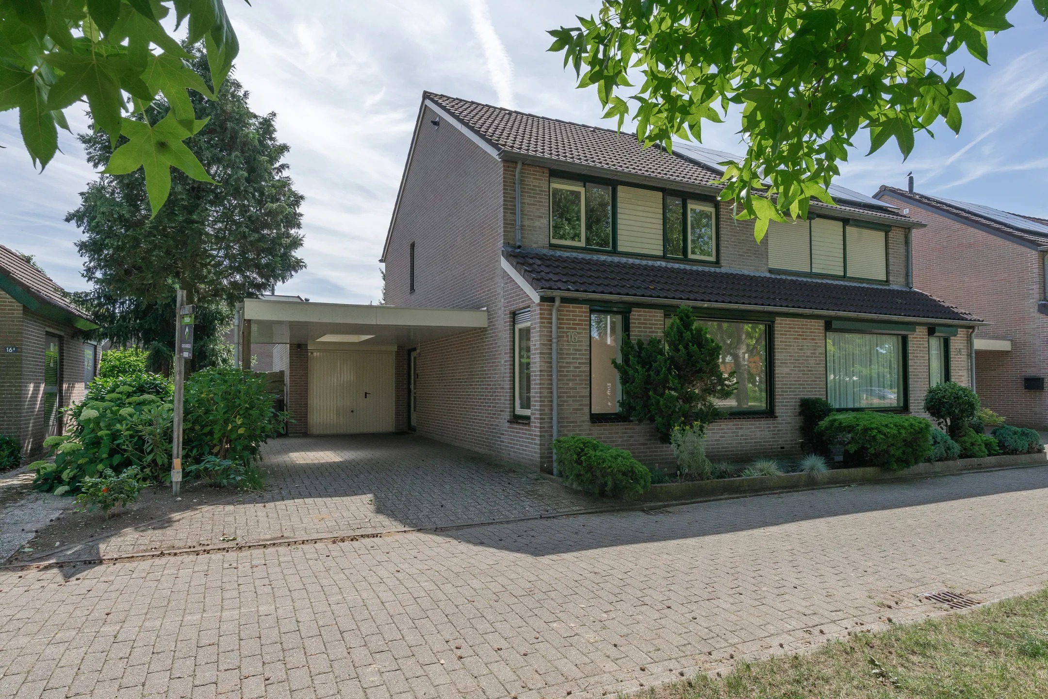 2-onder-1-kapwoning Begijnenkamp 16 in Elst