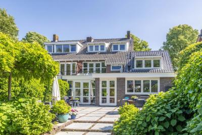 2-onder-1-kapwoning Roerdompstraat 23 in Badhoevedorp