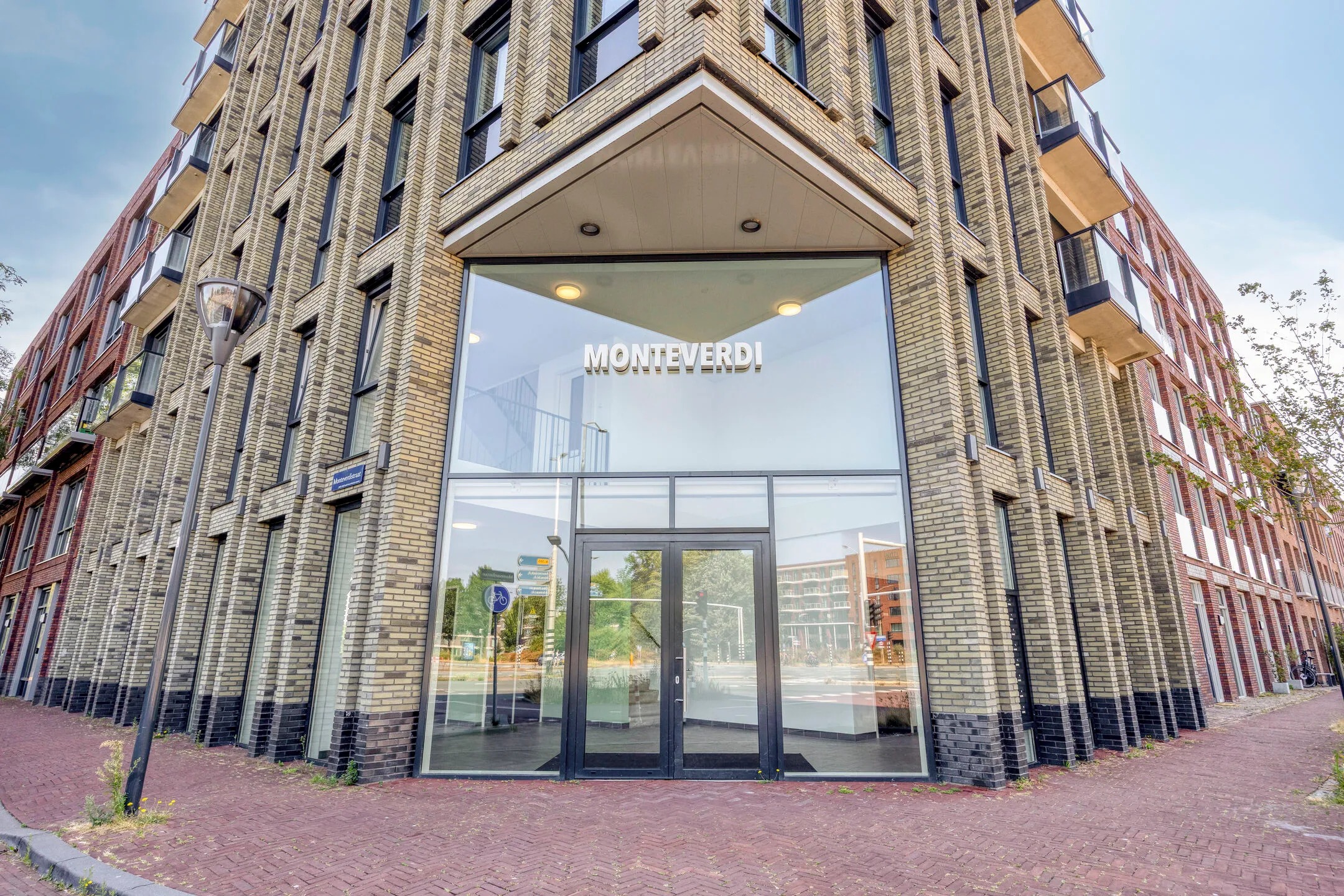 Galerijflat Monteverdistraat 20 in Haarlem