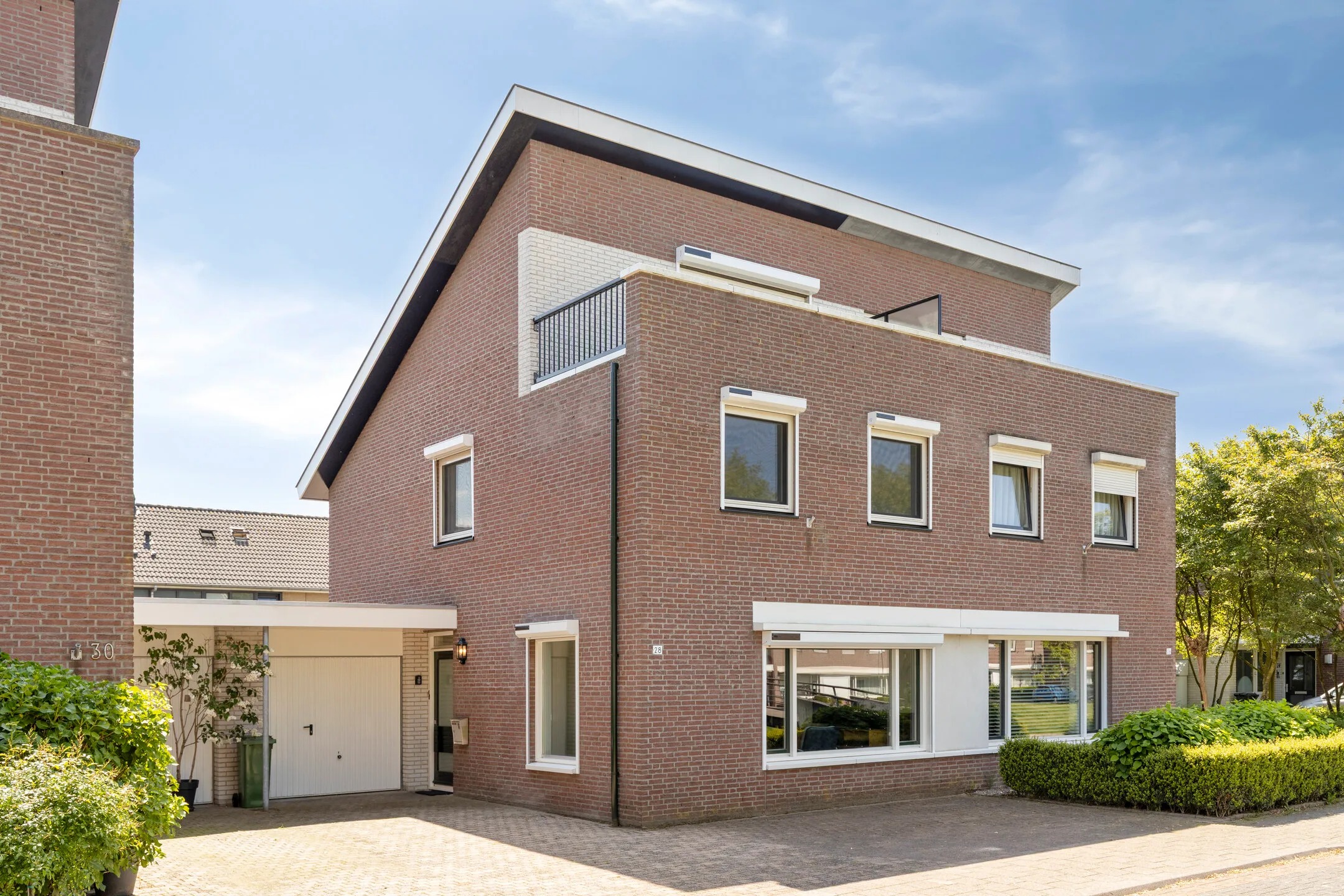 2-onder-1-kapwoning Annie Romeinstraat 28 in Venray