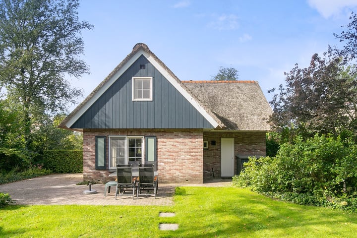 Villa, vrijstaande woning Binnenweg 12 Paasloo