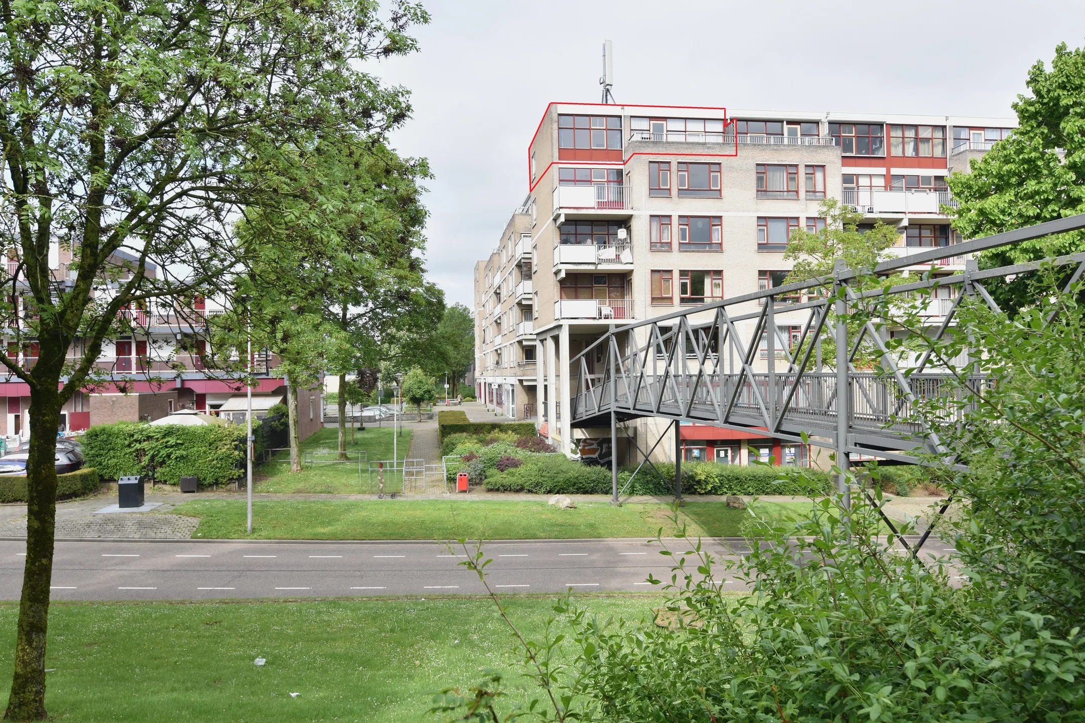 Galerijflat Zeswegenlaan 268 in Heerlen