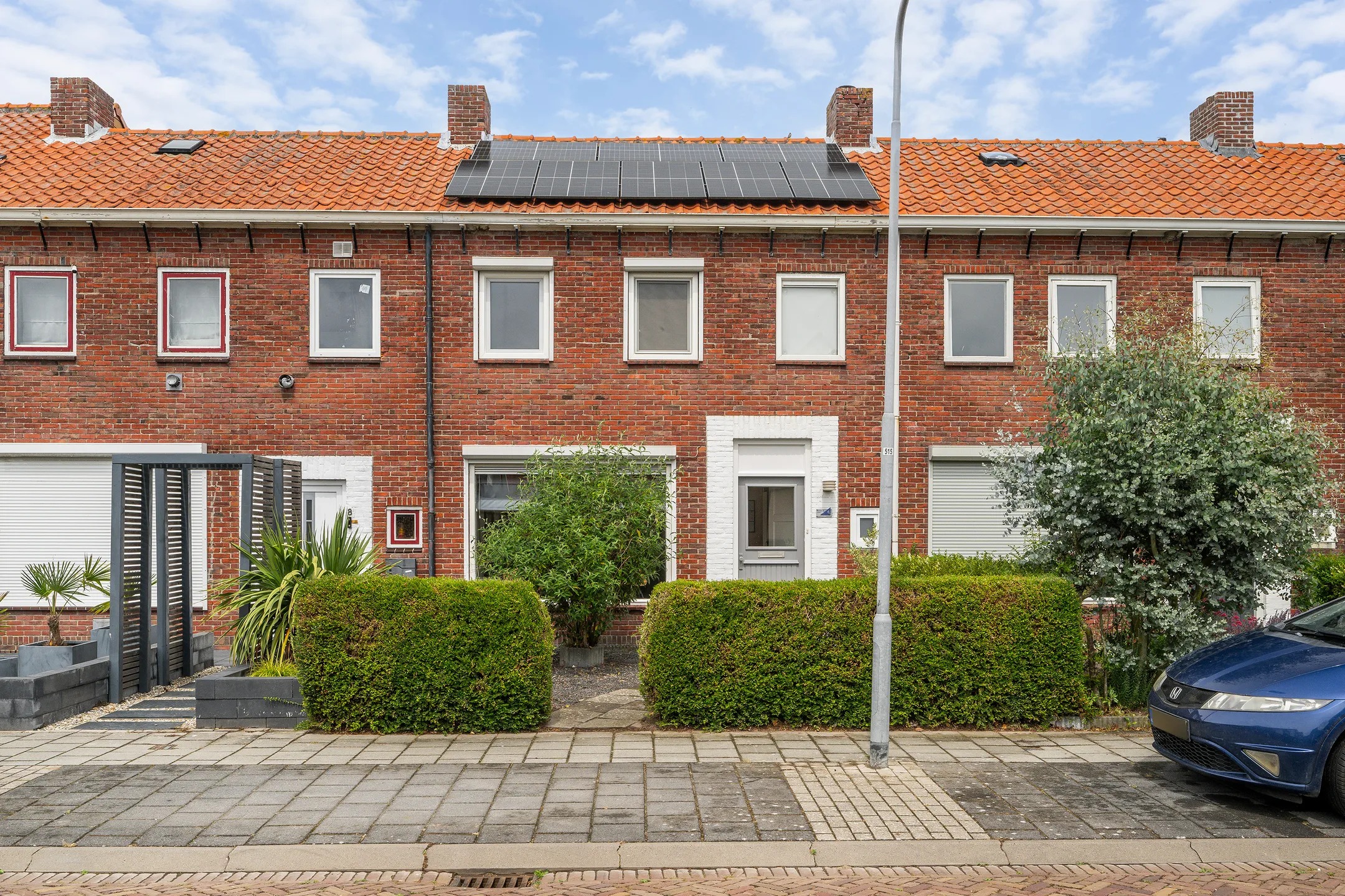 Tussenwoning Prinses Beatrixstraat 6 in Stavenisse
