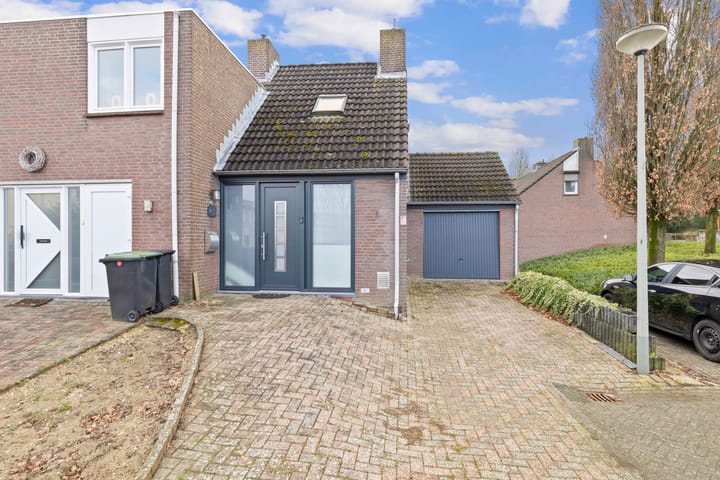 Hoekwoning (split-level woning) Leemkoel 6 in Landgraaf