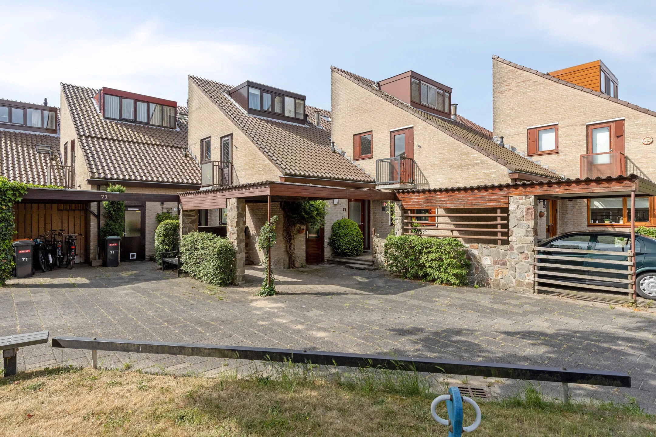 Geschakelde woning Bloemgaarde 73 in Castricum