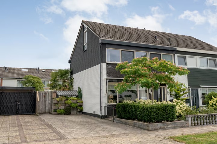 2-onder-1-kapwoning De Grutto 5 in Vriezenveen