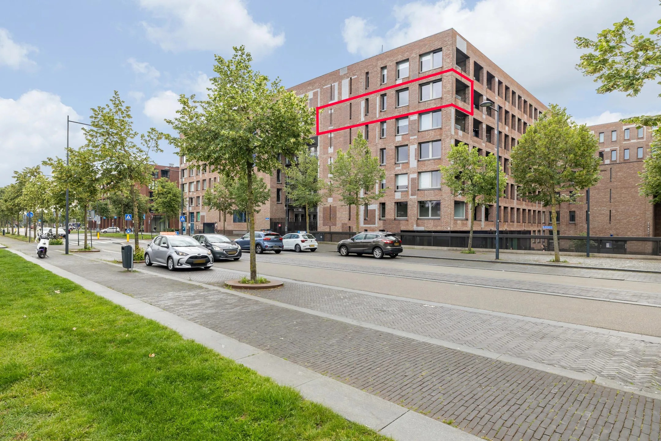 Galerijflat Anna van Lotharingentoren 36 in Breda